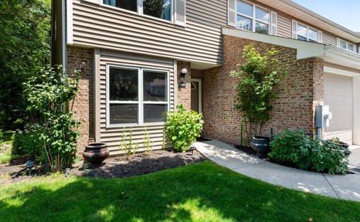 Condo in Smithtown, New York, United States 1