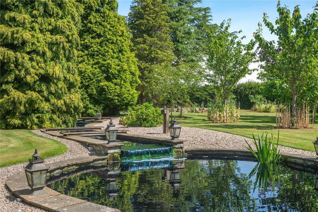 Haus in Harewood, England 3 - 18483201