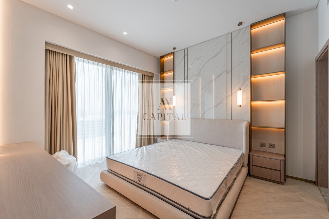 Apartment in Umm Suqeim, Dubai, United Arab Emirates 3 - 18483533
