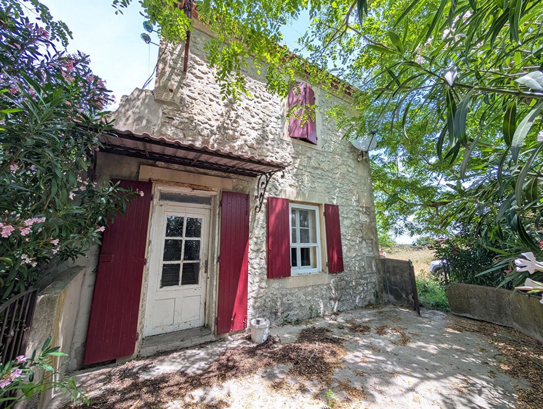 Villa in Arles, Provence-Alpes-Côte d'Azur, France 2 - 18487037
