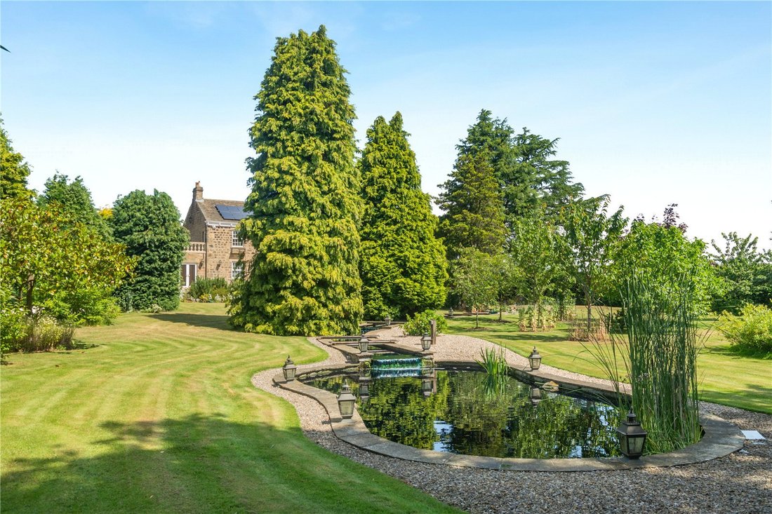 Haus in Harewood, England 3 - 18483201
