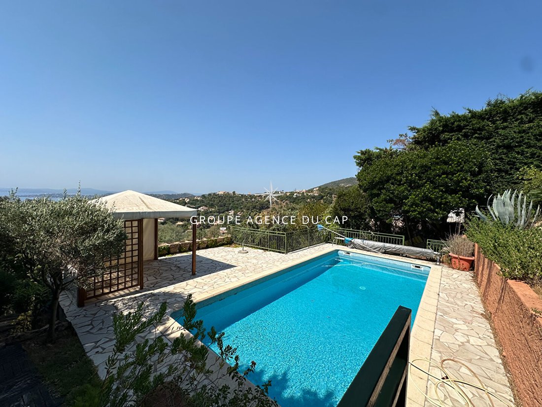 Villa in Les Issambres, Roquebrune-sur-Argens, France 3 - 18487012
