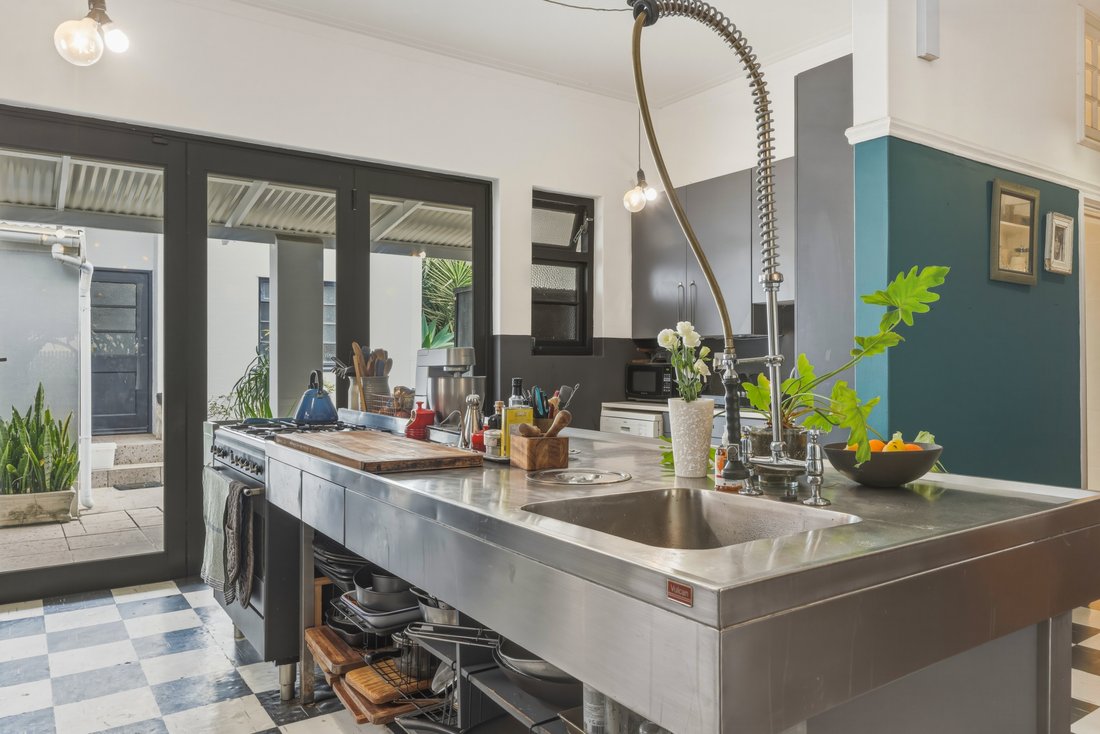 Country House in Bakoven, Cape Town, South Africa 5 - 18476845