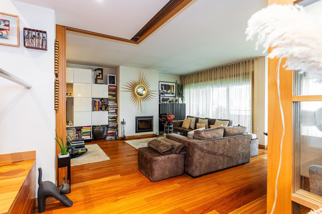 Apartment in Lordelo do Ouro e Massarelos, Porto District, Portugal 3 - 18486937