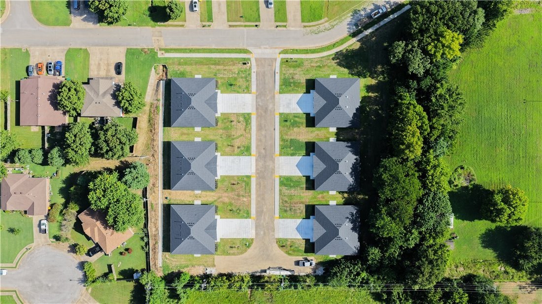 House in Farmington, Arkansas, United States 2 - 18483255