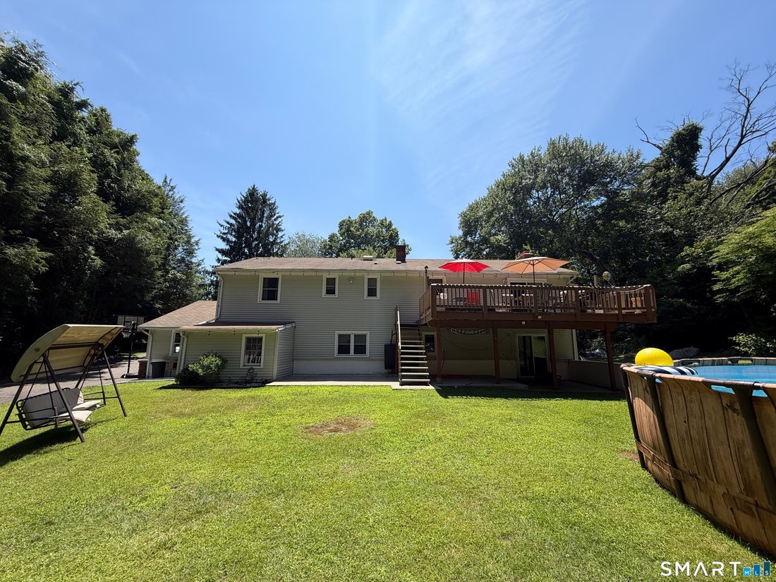 House in Trumbull, Connecticut, United States 2 - 18448914