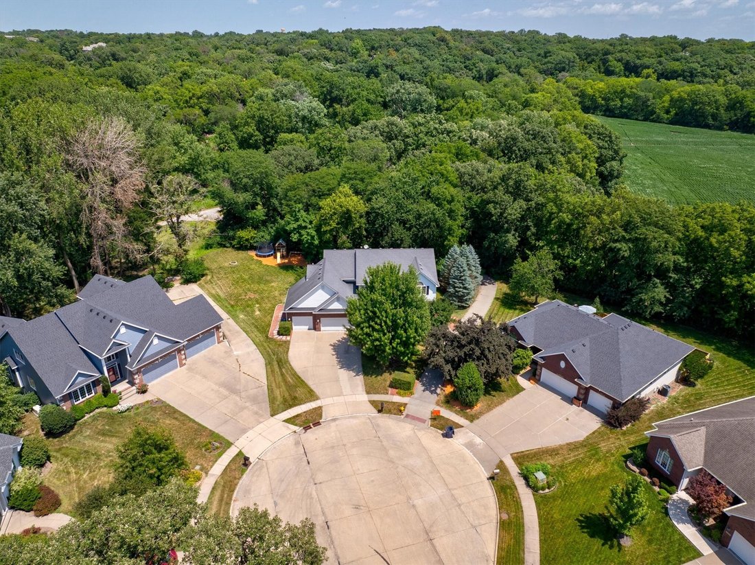 House in Urbandale, Iowa, United States 2 - 18484567