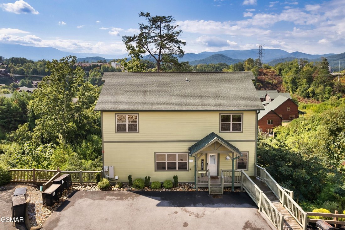 House in Pigeon Forge, Tennessee, United States 1 - 18486609