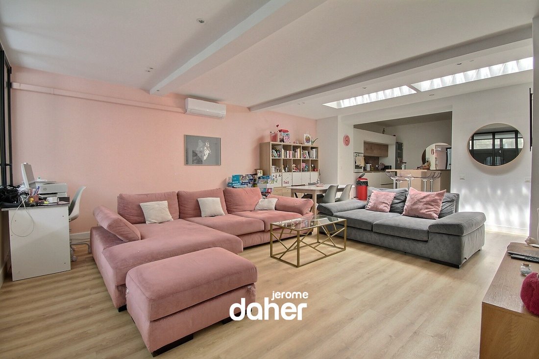 Apartment in Baille, 5e Arrondissement, Marseille 2 - 18483680
