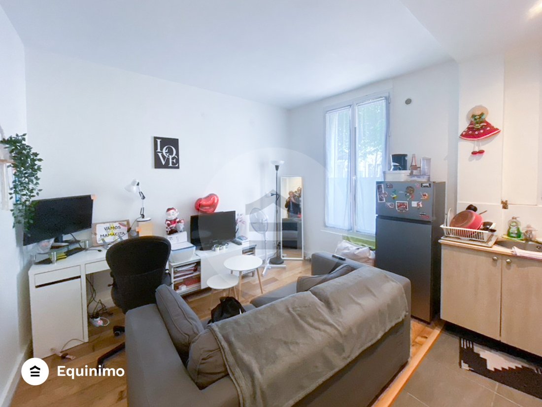 Apartment in Les Lilas, Ile-de-France, France 4 - 18483504