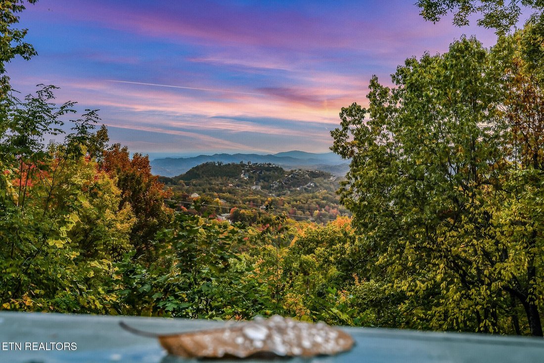 House in Gatlinburg, Tennessee, United States 2 - 18486541