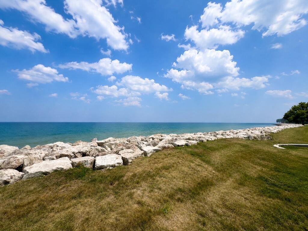 House in Fox Point, Wisconsin, United States 3 - 18485498