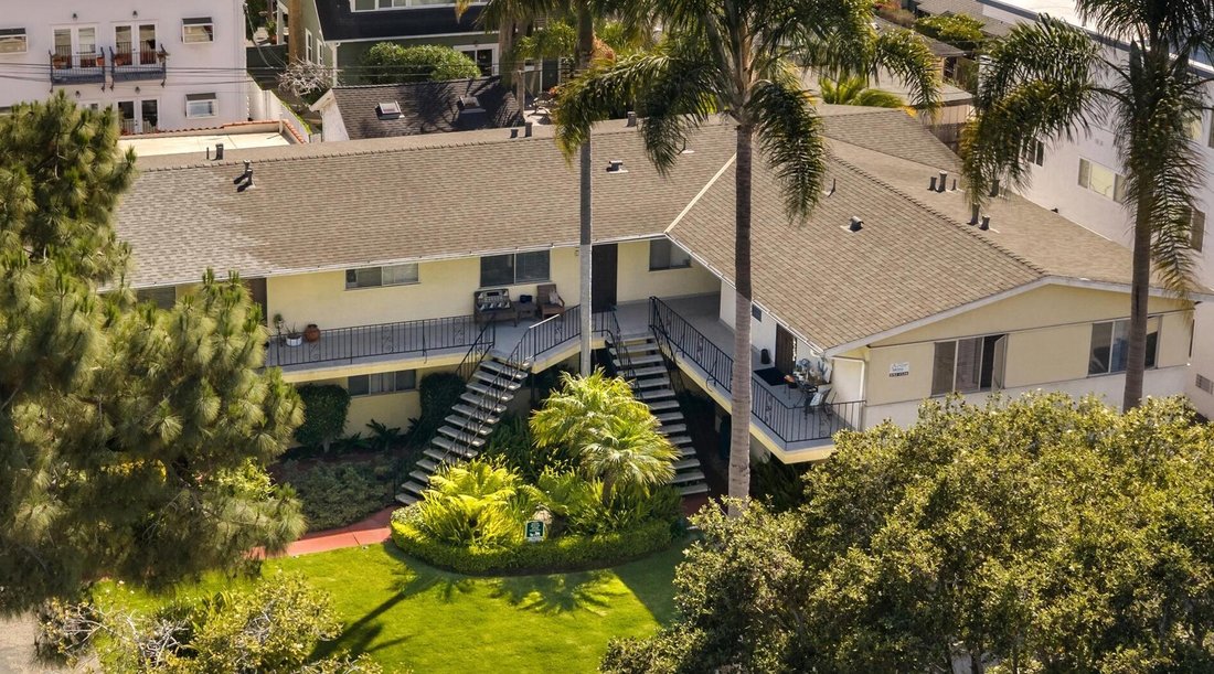 Santa Barbara, California, United States 2 - 18485064