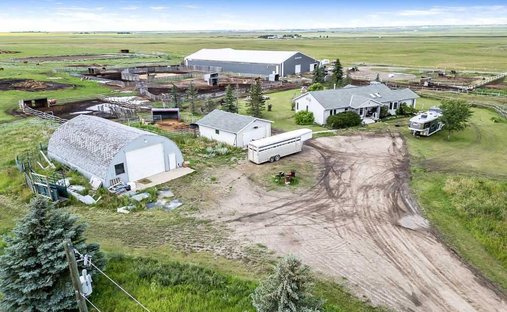 House in Mossleigh, Alberta, Canada 1