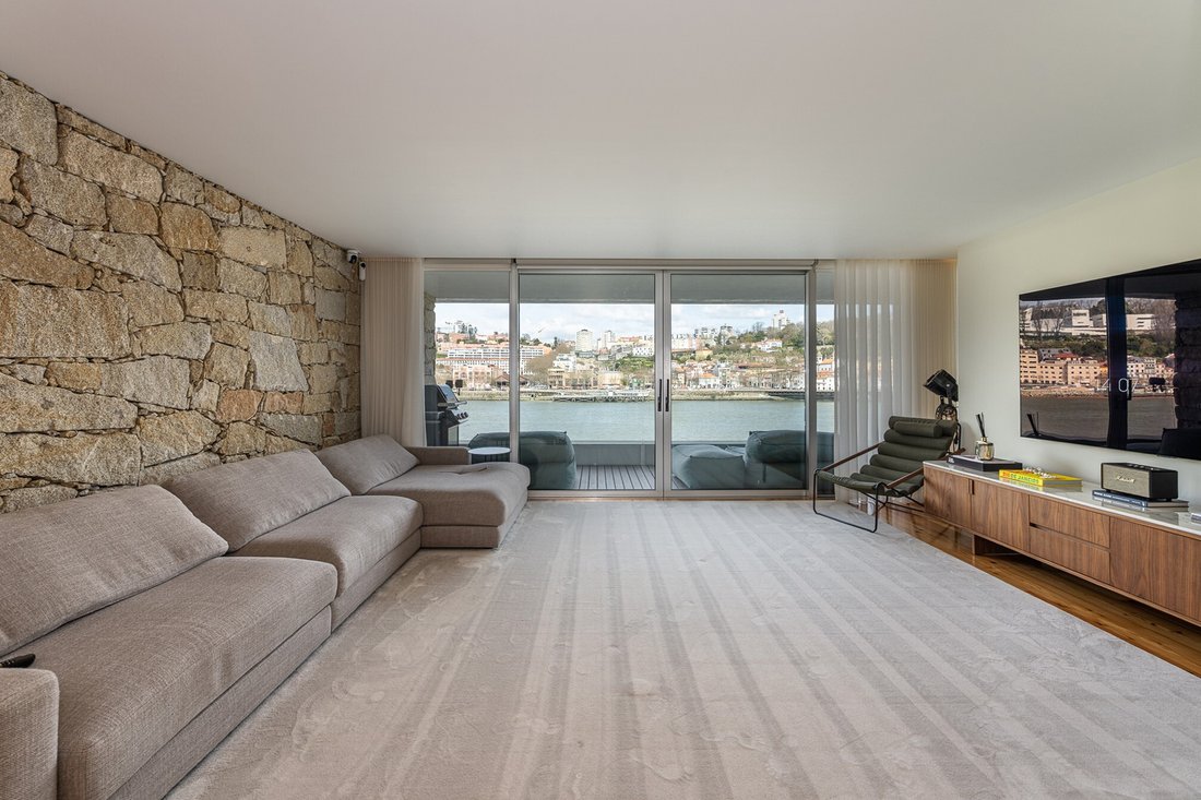 Apartment in Santa Marinha e Sao Pedro da Afurada, Porto District, Portugal 2 - 18486979