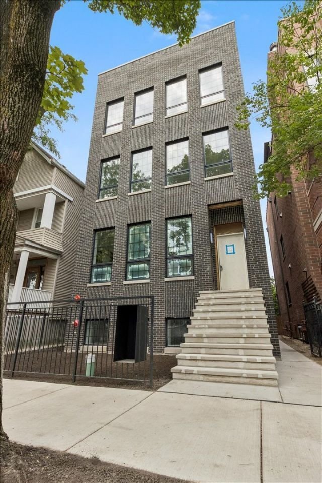 House in Chicago, Illinois, United States 2 - 18487518