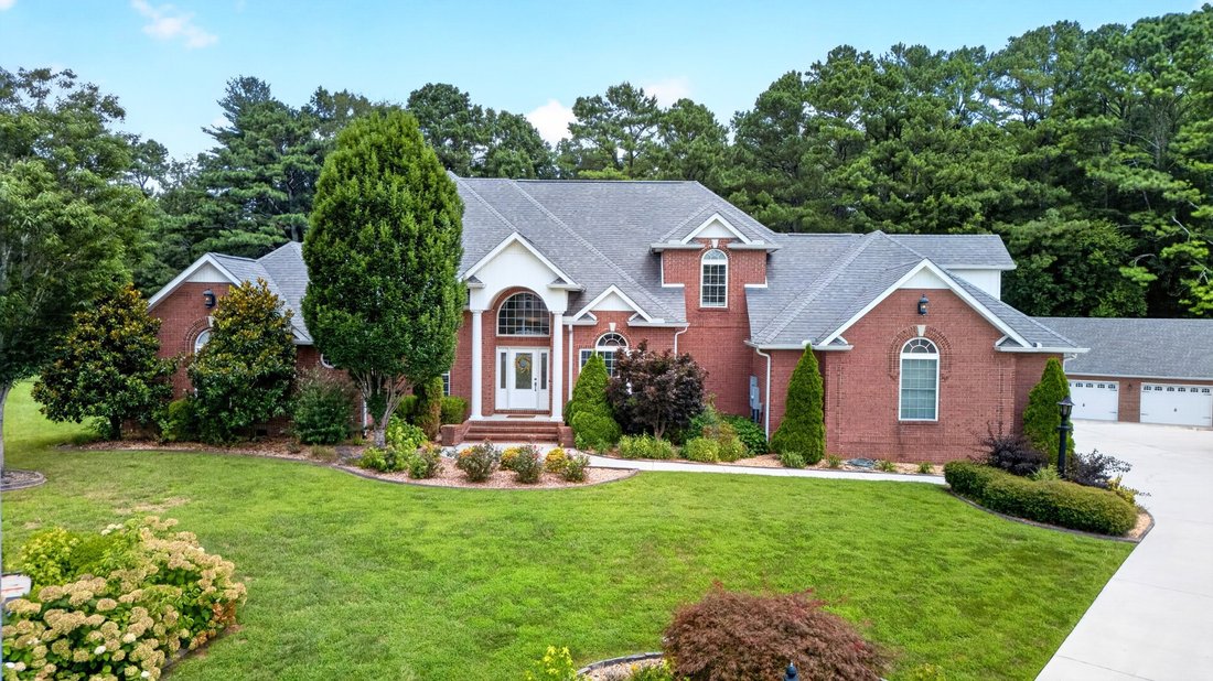House in Tullahoma, Tennessee, United States 3 - 18486544