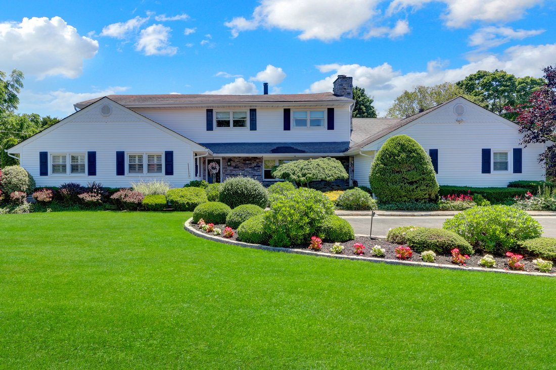 House in West Islip, New York, United States 1 - 18480430