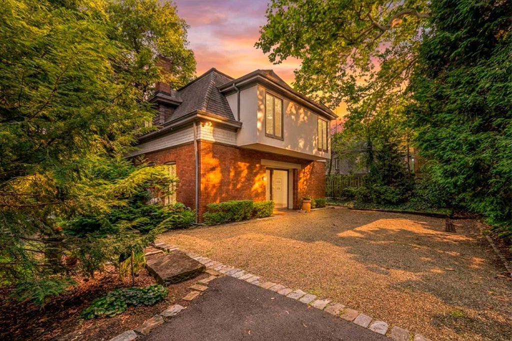 House in Pittsburgh, Pennsylvania, United States 2 - 18487634