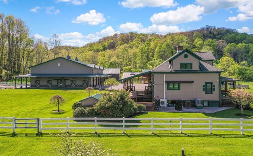 House in Rockbridge, Ohio, United States 1
