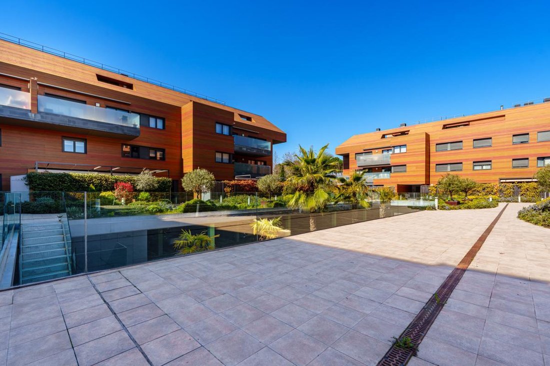 Apartment in Pozuelo de Alarcon, Comunidad de Madrid, Spain 2 - 17429680