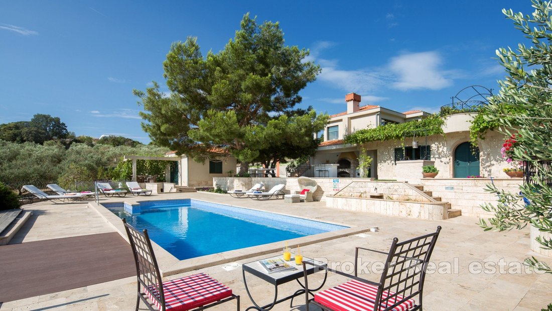 Villa in Trogir, Split-Dalmatia County, Croatia 2 - 18483104