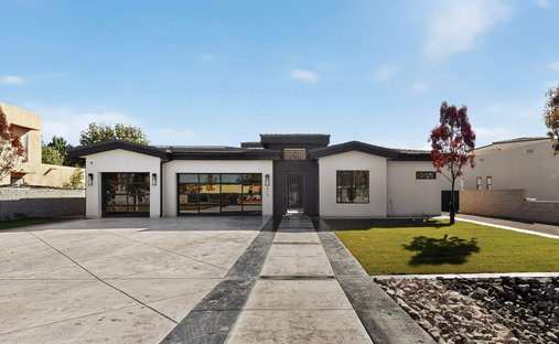 House in Los Ranchos de Albuquerque, New Mexico, United States 1