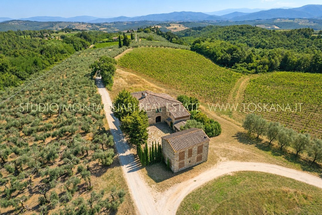 House in Center, San Casciano in Val di Pesa, Tuscany 1 - 18487645