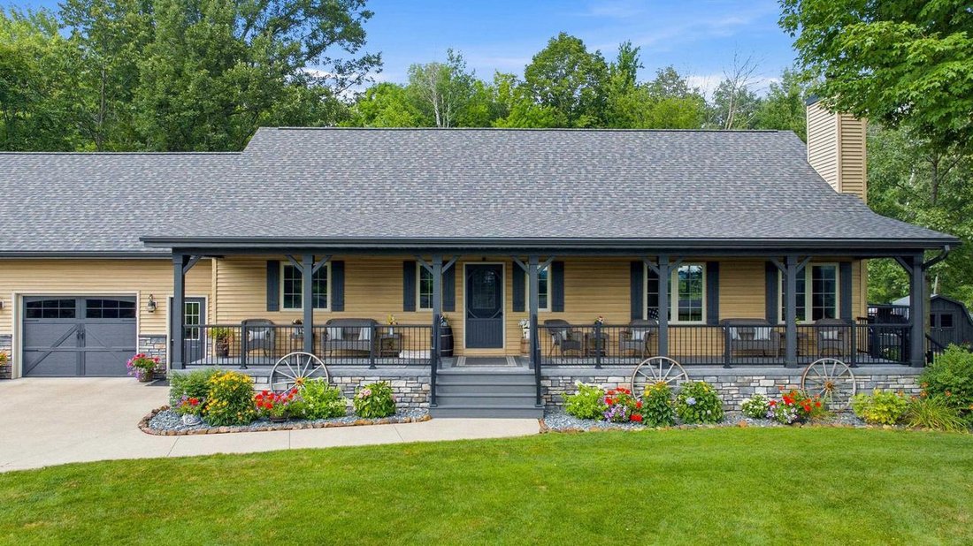 House in Auburndale, Wisconsin, United States 3 - 18483082