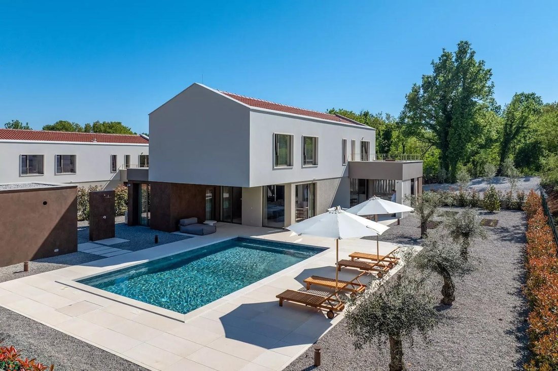 Villa in Labin, Istria County, Croatia 1 - 18485886