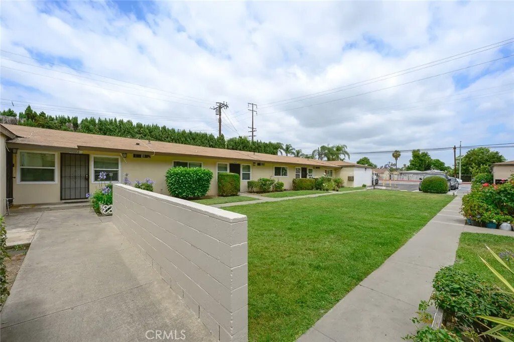 Fullerton, California, United States 3 - 17961226