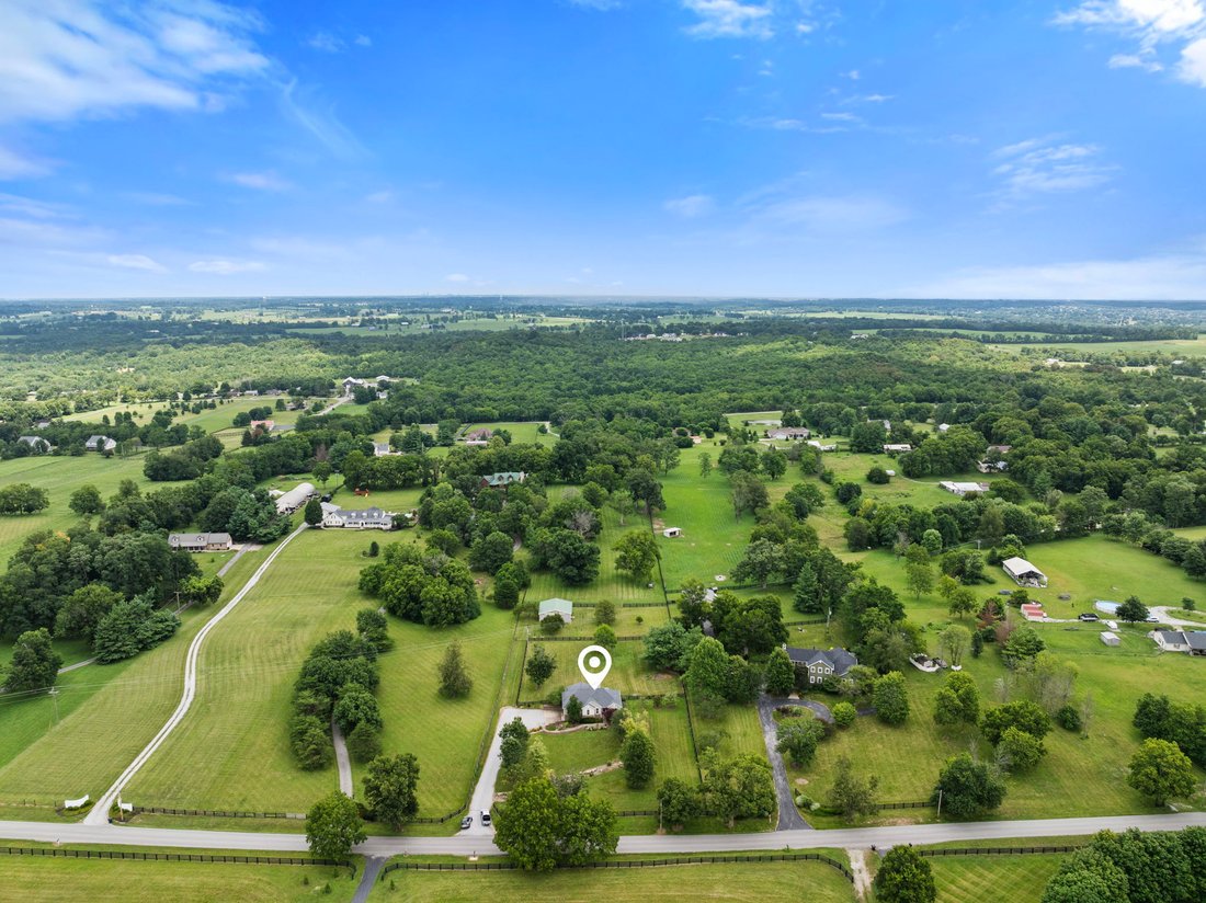 House in Nicholasville, Kentucky, United States 2 - 18483992
