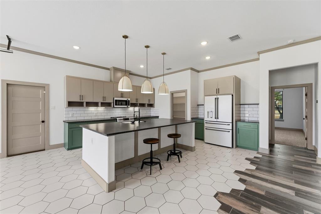 House in Burleson, Texas, United States 4 - 18483856
