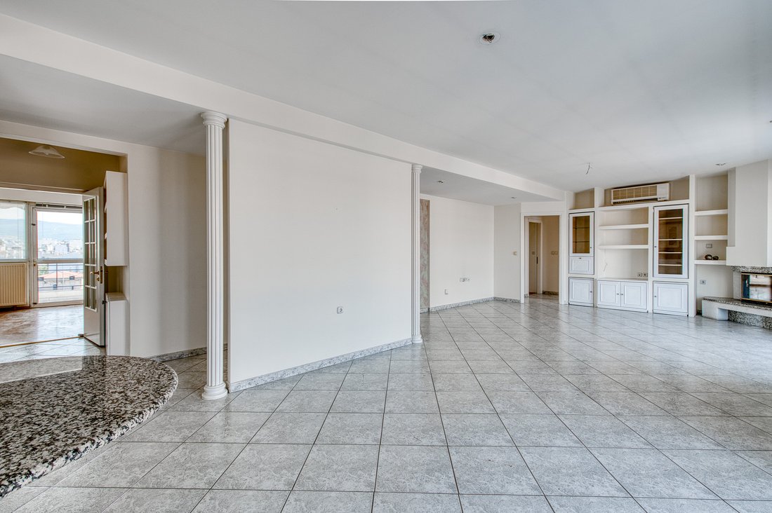 Apartment in 5th District of Thessaloniki, Thessaloniki, Greece 2 - 18485580