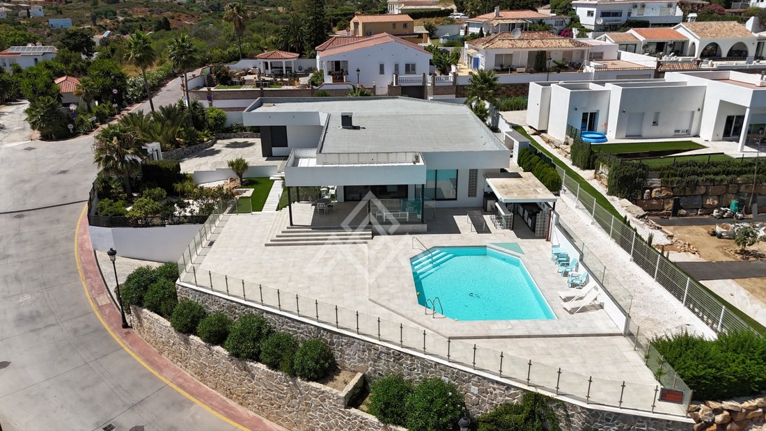 Villa in Manilva, Andalusia, Spain 2 - 15966242