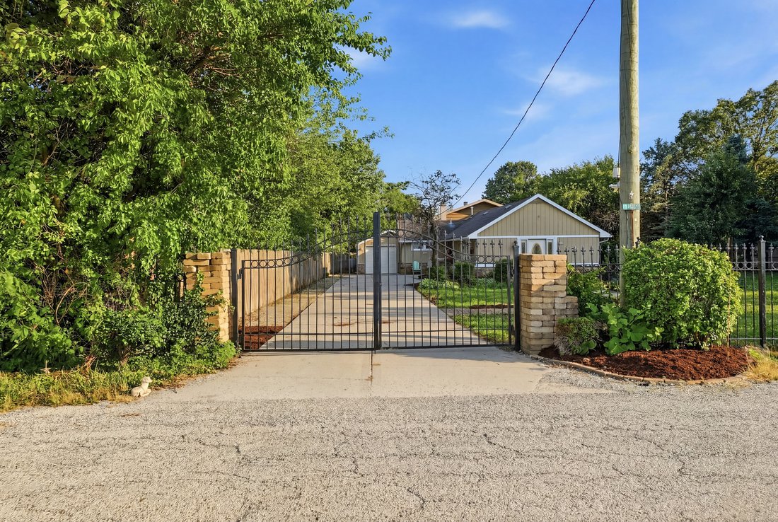 House in Elwood, Illinois, United States 4 - 18486065