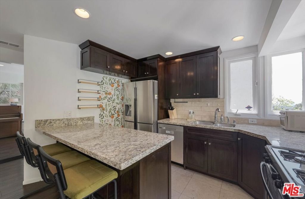 House in Los Angeles, California, United States 4 - 18485326