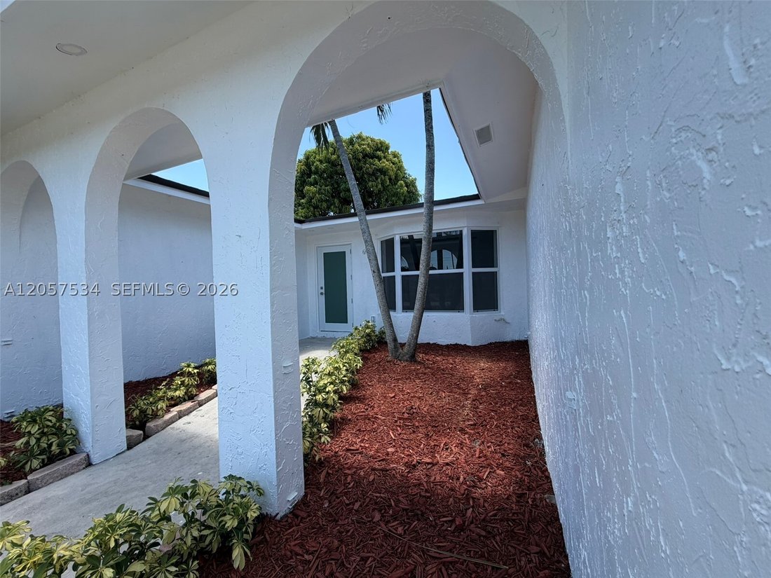 Maison à Pembroke Pines, Floride, États-Unis 4 - 18485423
