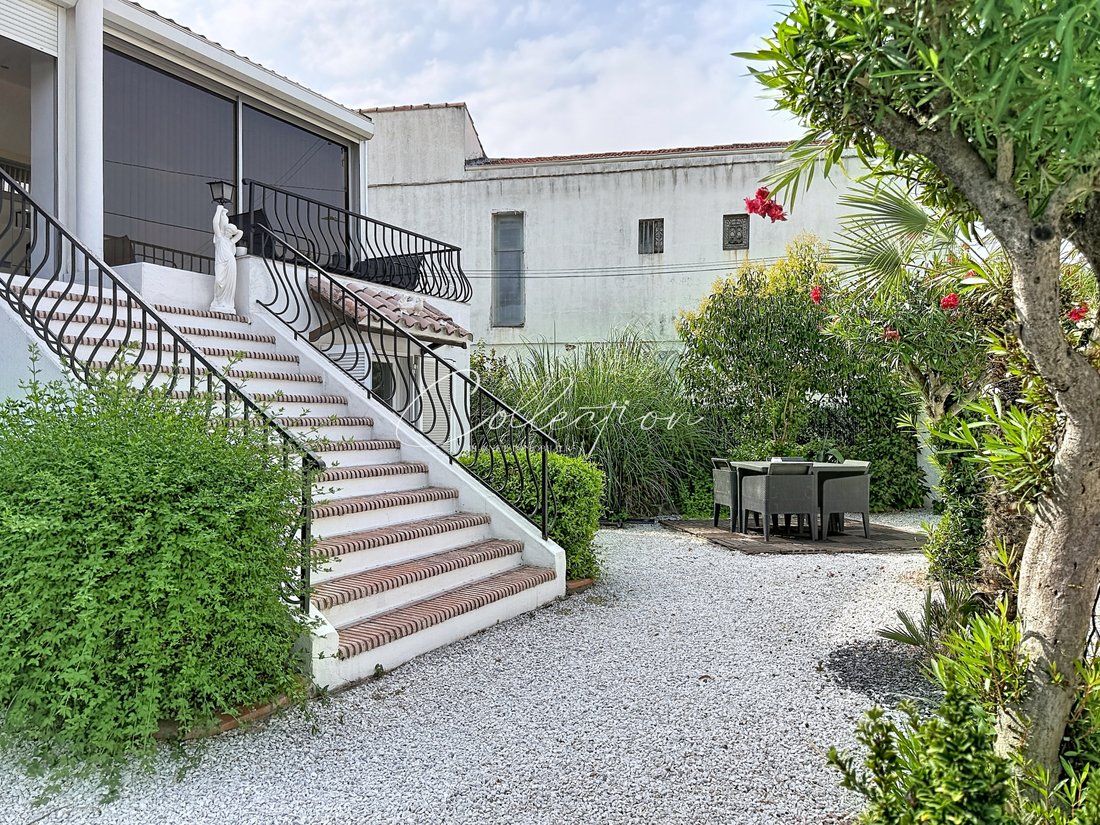 Villa in Les Cougoulins-Rastines, Antibes, France 3 - 18486556