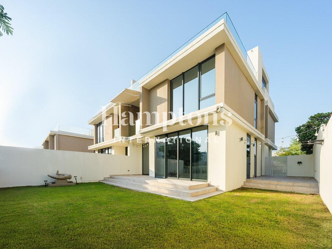 Villa in Hadaeq Sheikh Mohammed Bin Rashid, Dubai, United Arab Emirates 3 - 18487882