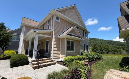 House in Hiawassee, Georgia, United States 1