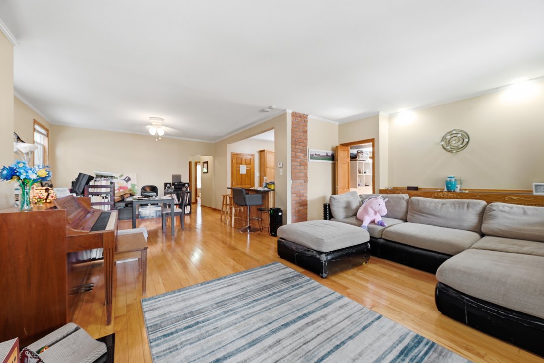 House in Pittsburgh, Pennsylvania, United States 3 - 18487716