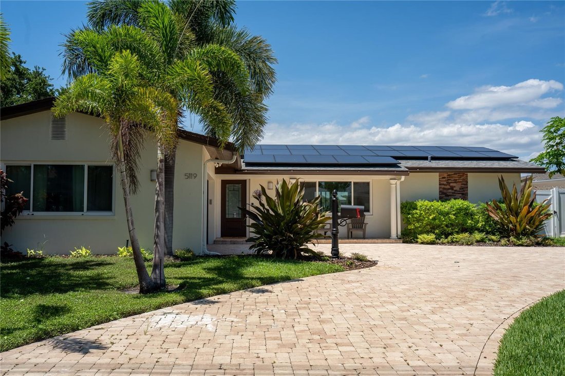 House in St. Petersburg, Florida, United States 2 - 18485559