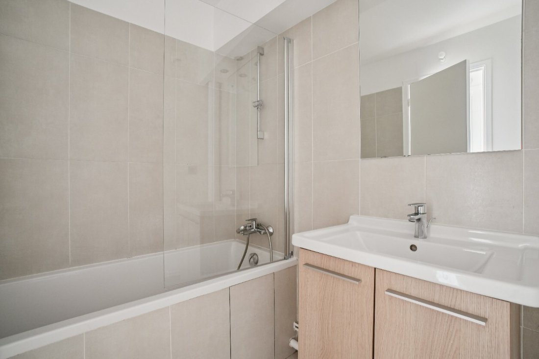Apartment in Notre Dame, Versailles, France 5 - 18200214