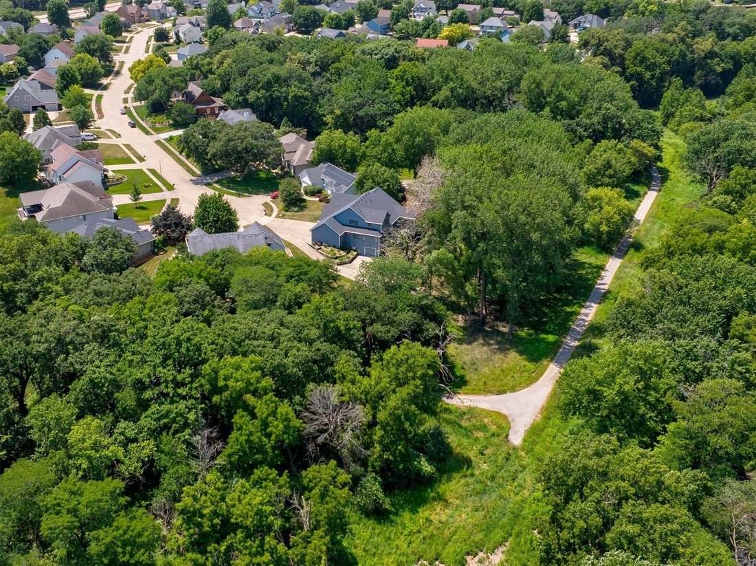 House in Urbandale, Iowa, United States 3 - 18484567