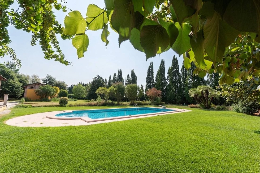 House in Chiari, Lombardy, Italy 5 - 18424953