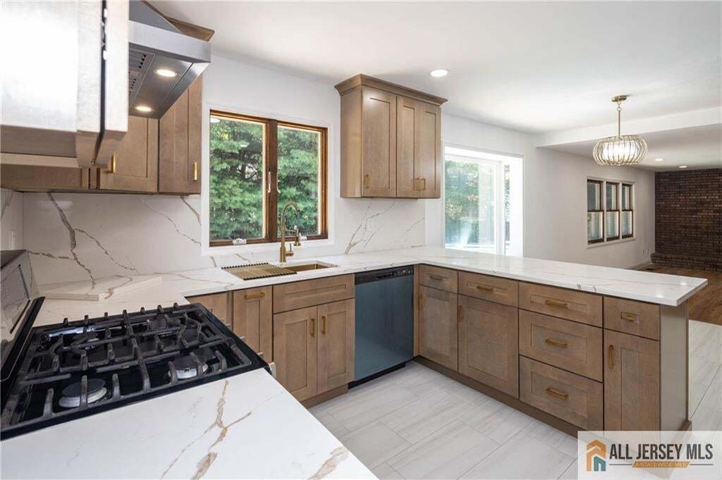 House in Metuchen, New Jersey, United States 5 - 18485012