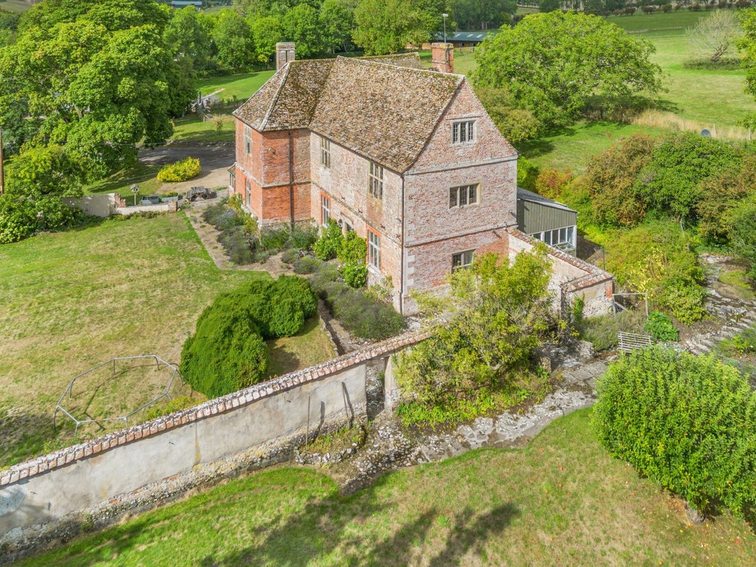 House in Chitterne, England 1 - 16720060