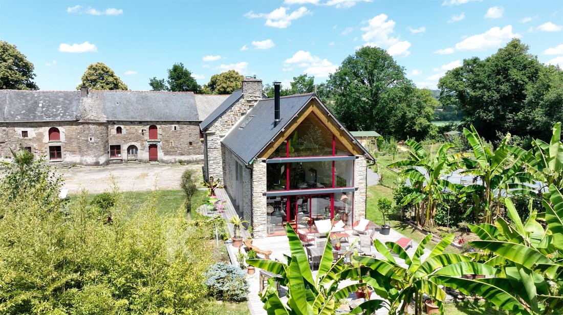 Estate in Saint-Guen, Guerledan, France 1 - 18486586