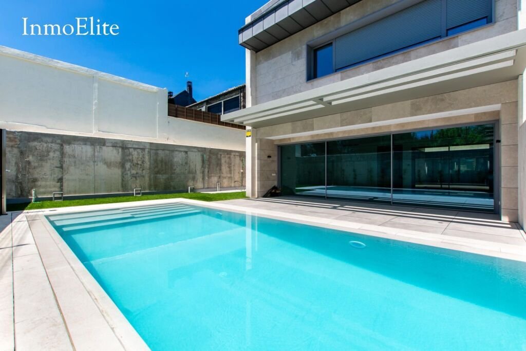 House in Pozuelo de Alarcon, Comunidad de Madrid, Spain 2 - 18486654